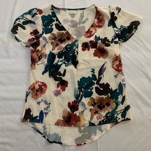 A New Day - XS Cap Sleeve Flower Work Top